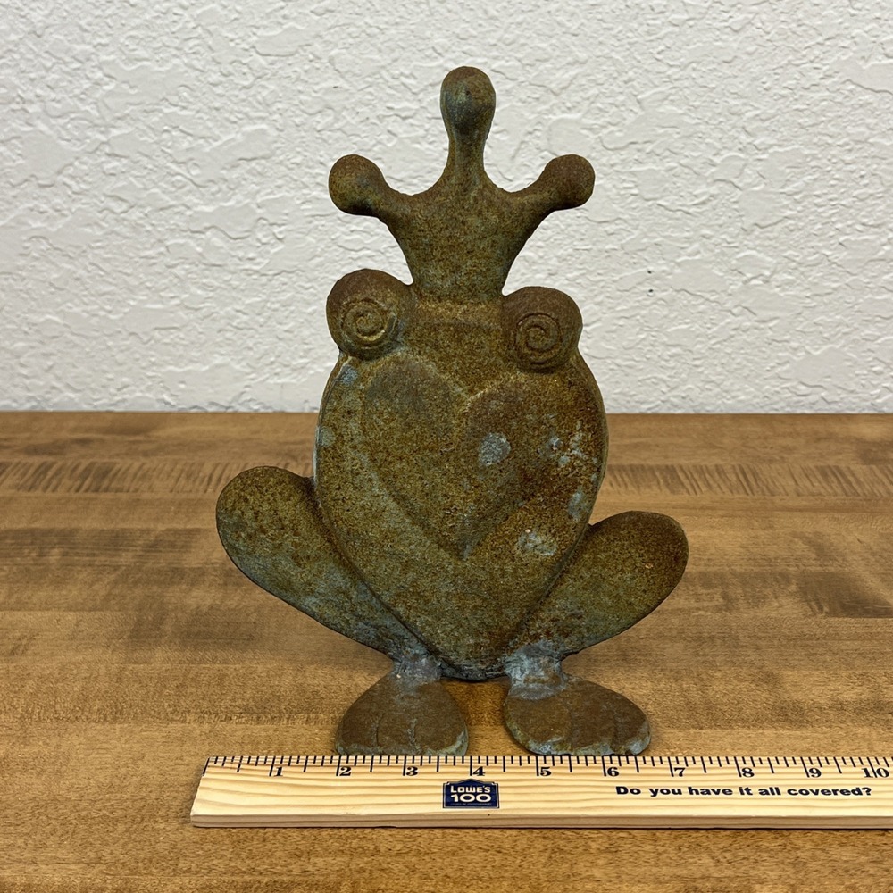 Vintage Rustic Frog Prince W/ Crown Cast Iron Doorstop Wedge - Picture 10 of 10